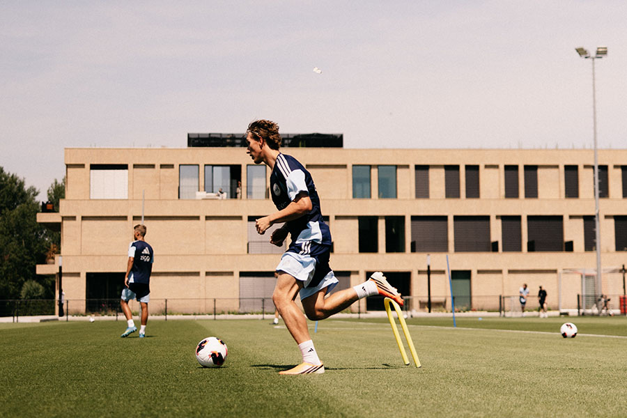 Eerste Training 33