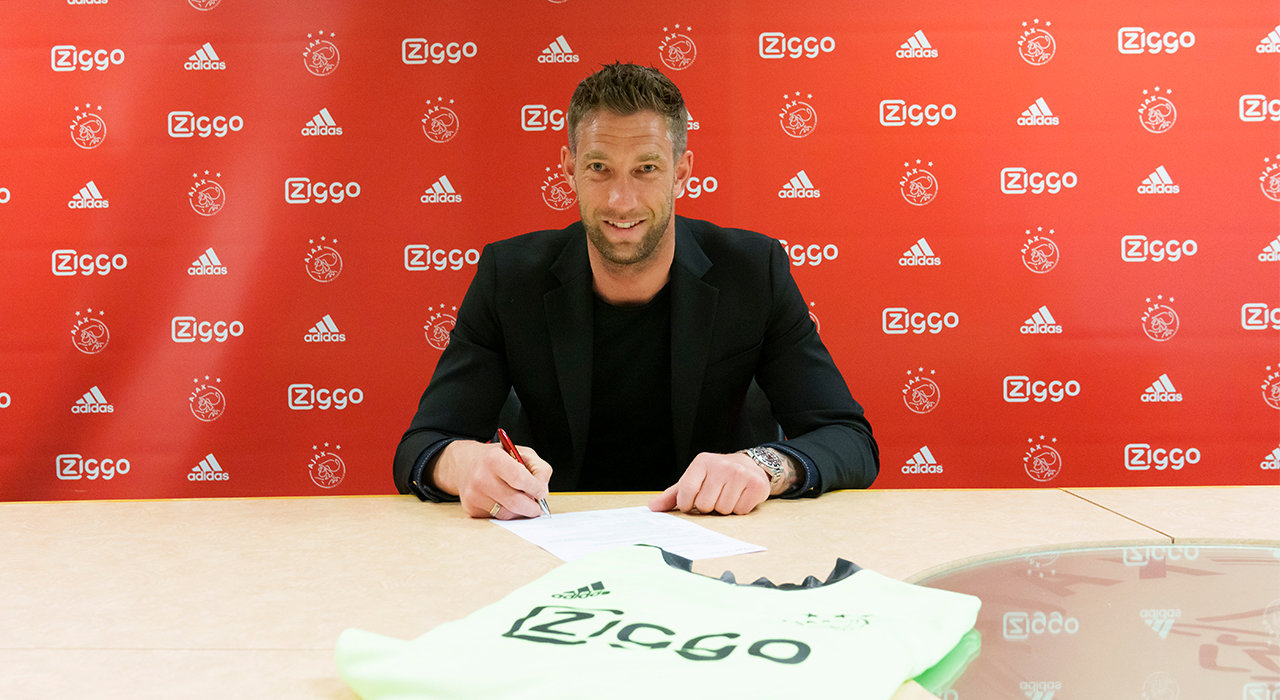 Stekelenburg1280contract