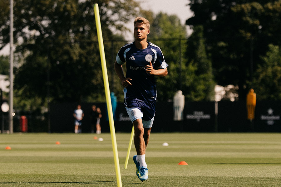 Eerste Training 19
